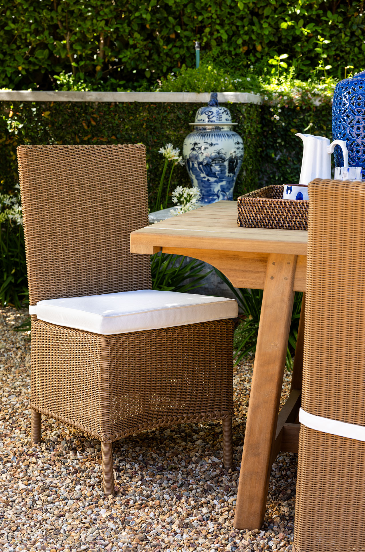 Open Weave Country Rope All Weather Chairs & Round Teak Table