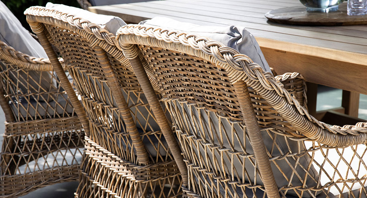 courtyard collection synthetic rattan cushions