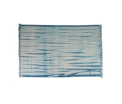 Cotton rug in blue and white tye-die print