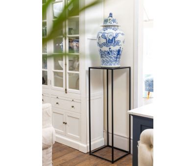 Lillian display pedestal 