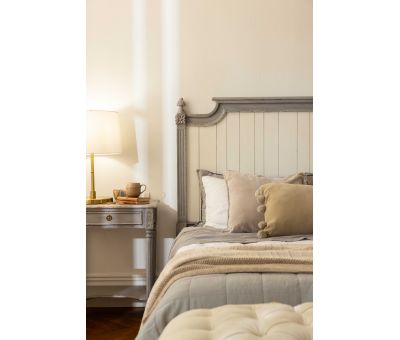 Block and chisel french style headboard 