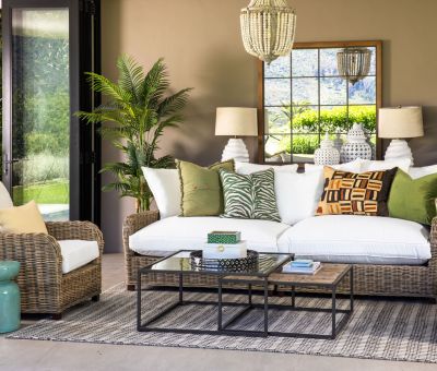 Glass and wood square coffee table with metal frame 