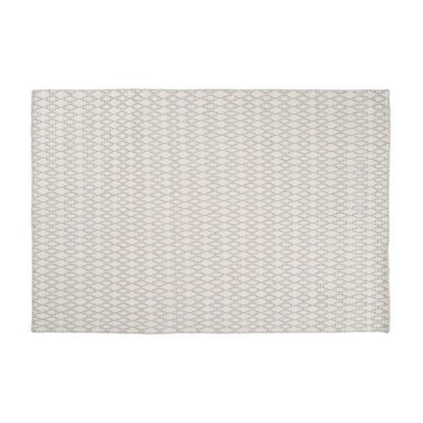 Cream linie rug diamond pattern